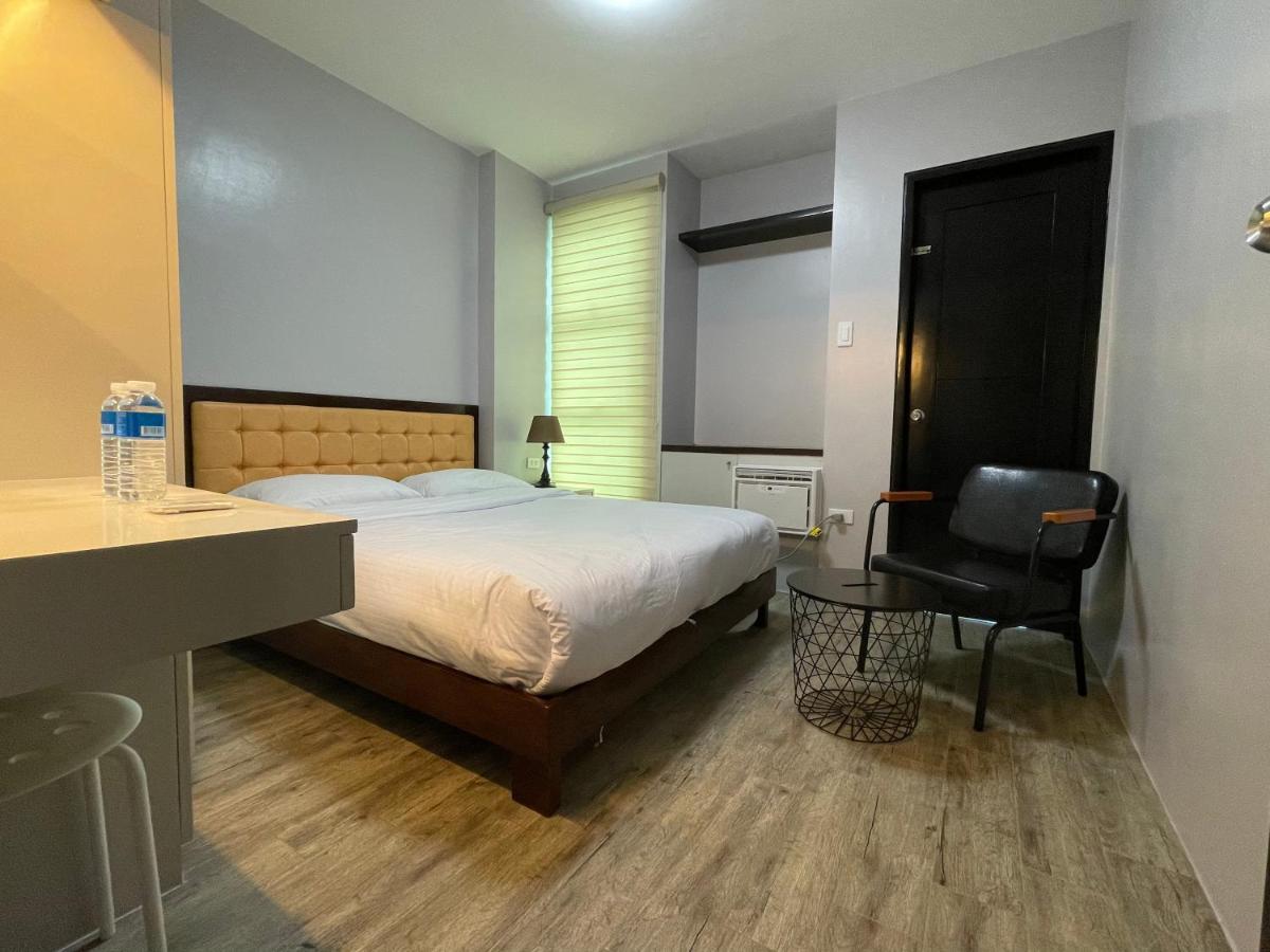 J Spazio Apartelle And Cafe Baranghauon Экстерьер фото