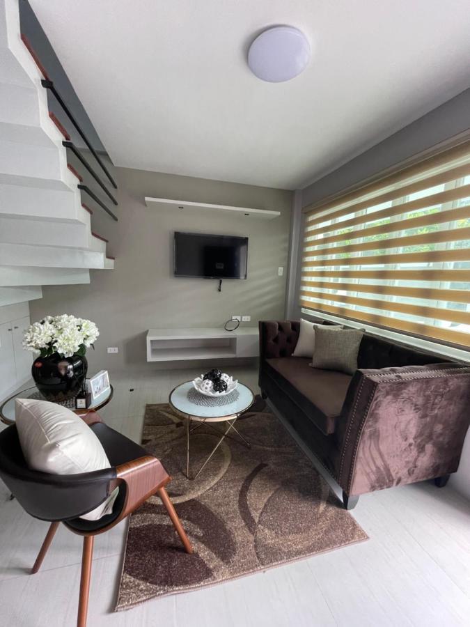 J Spazio Apartelle And Cafe Baranghauon Экстерьер фото