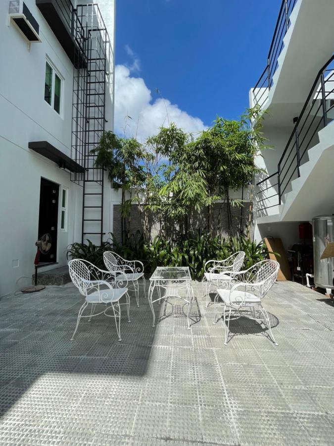 J Spazio Apartelle And Cafe Baranghauon Экстерьер фото