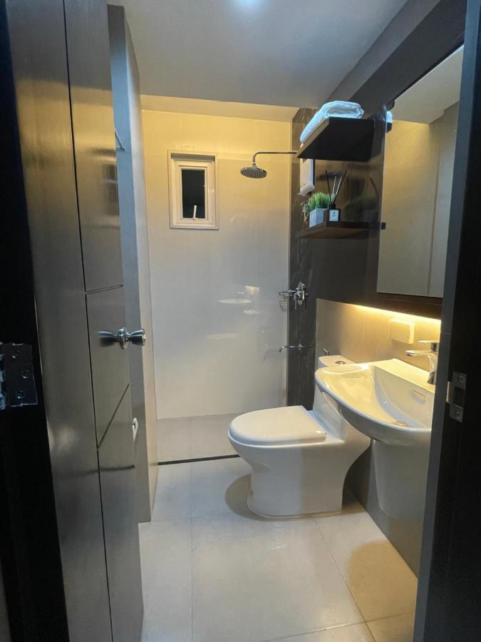 J Spazio Apartelle And Cafe Baranghauon Экстерьер фото