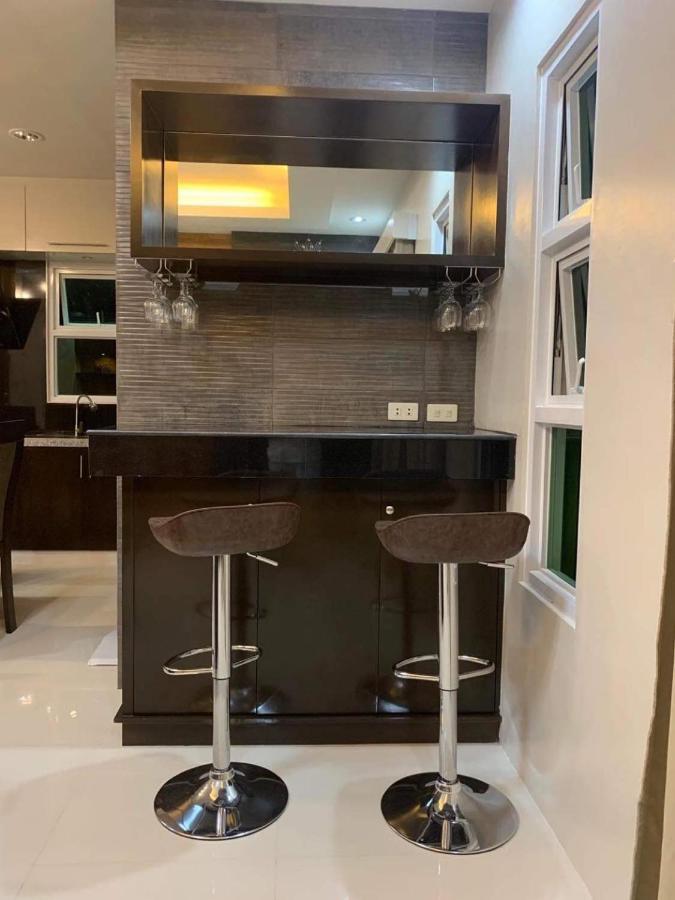 J Spazio Apartelle And Cafe Baranghauon Экстерьер фото